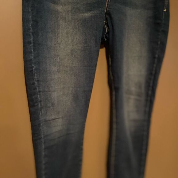 Levi’s Pull On Skinny Jeans Size 12 Short - Picture 3 of 14